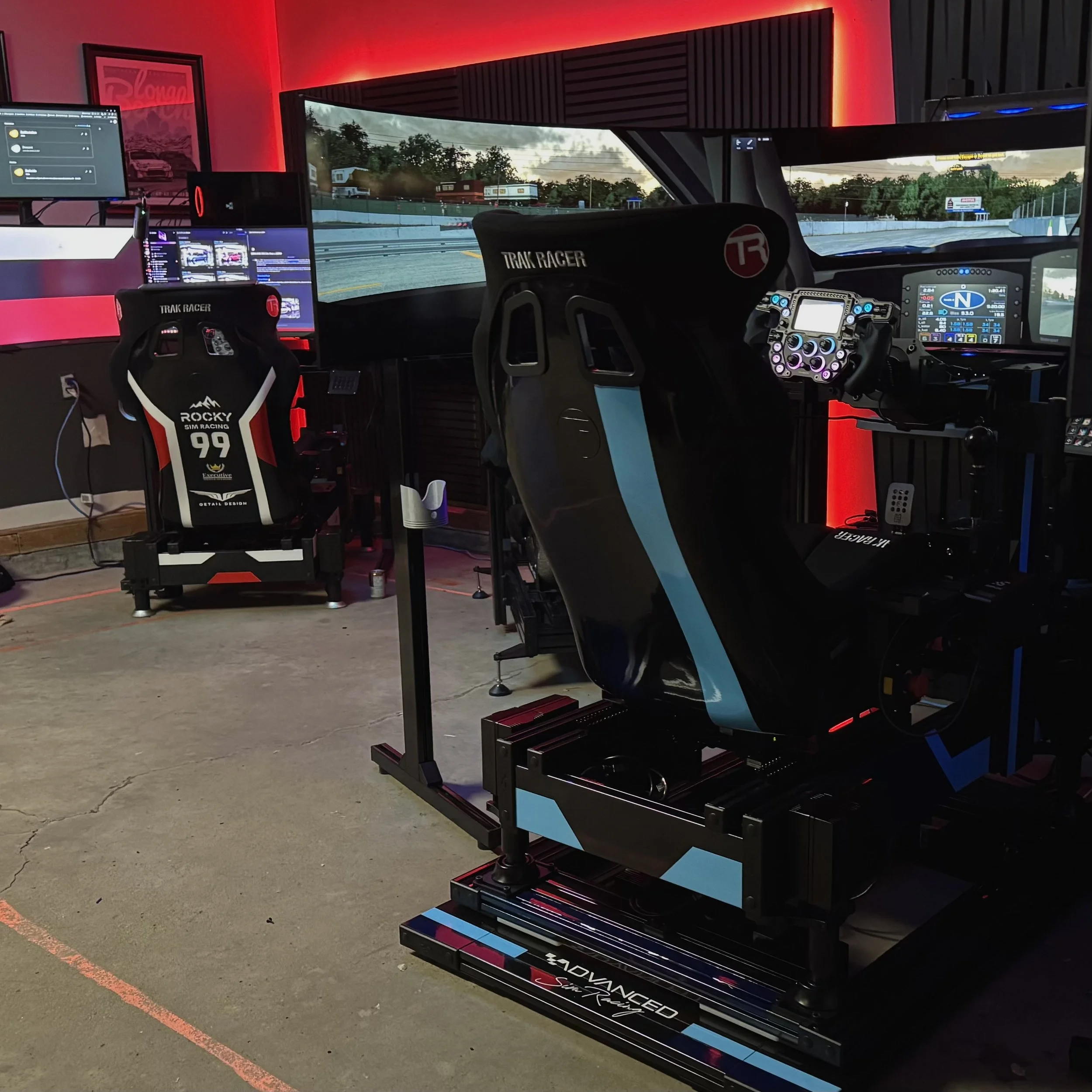 Advanced Sim Racing traction loss and sway platform